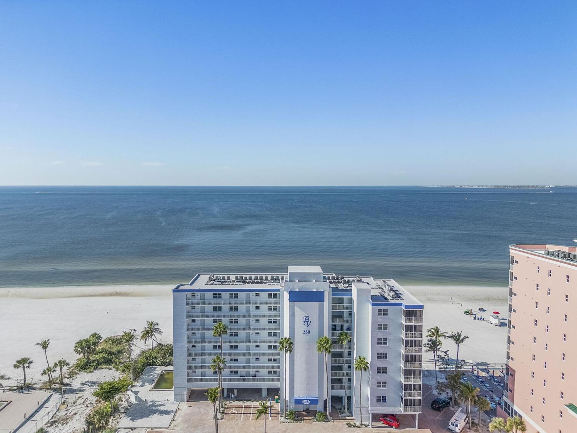 Beach Villas # 305 - Recently Refereshed! Condo Fort Myers Beach Extérieur photo